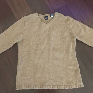 Gap sweater